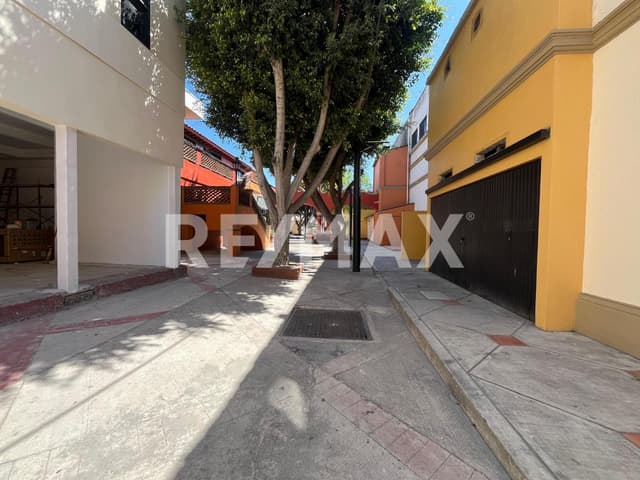 LOCAL EN RENTA DE 252.58 M2, EN PLAZA PUEBLO AMIGO, TIJUANA
