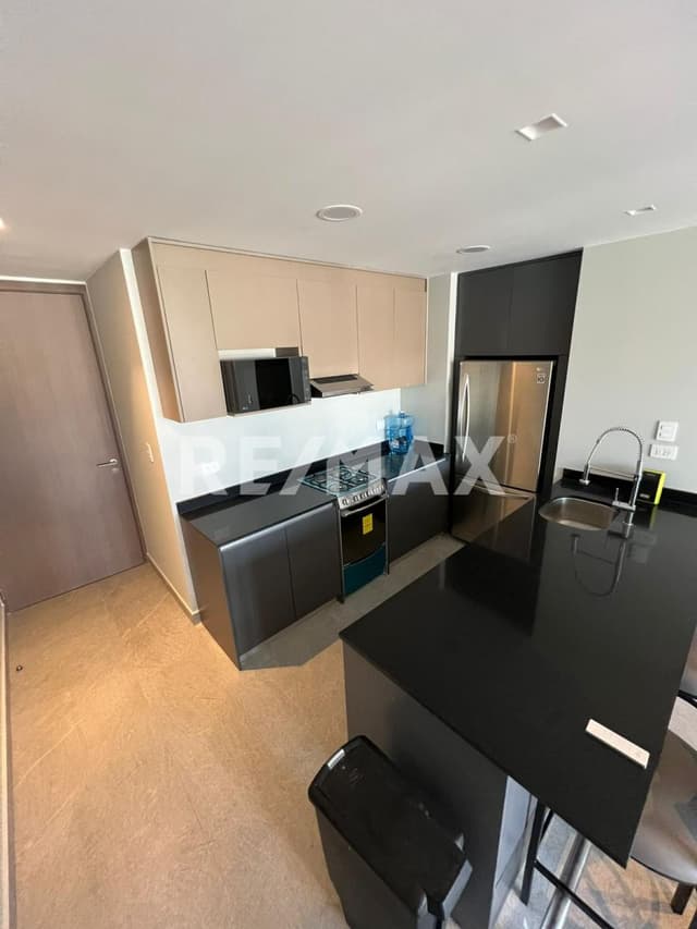 Depto en renta Torre Luzia (A un costado de Plaza Península)