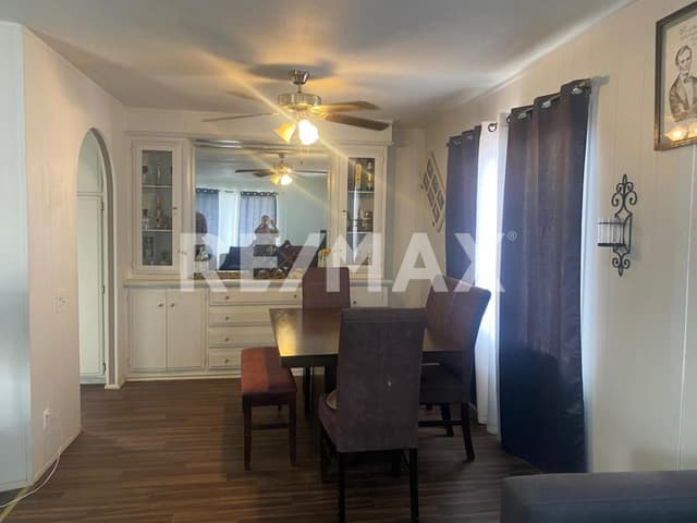 CASA EN VENTA CON ALBERCA EN FRACC. SANTA LUCIA  PLAYAS DE ROSARITO