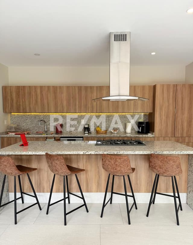 Hermosa Casa en Venta en Altozano Queretaro