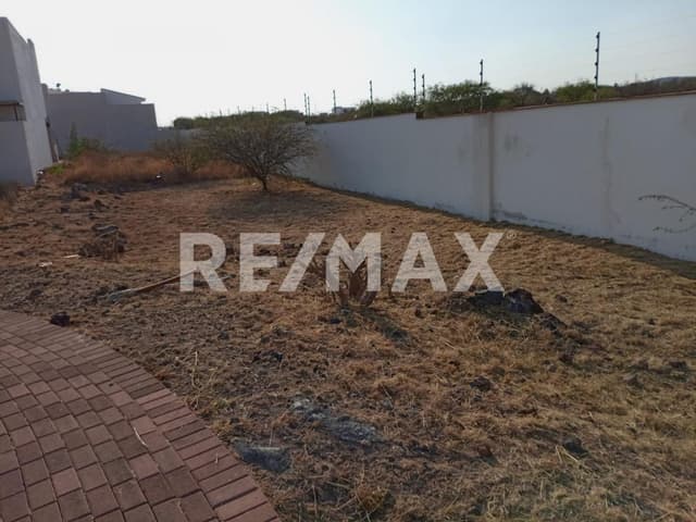 Terreno en VENTA en Ciudad Maderas, Querétaro.