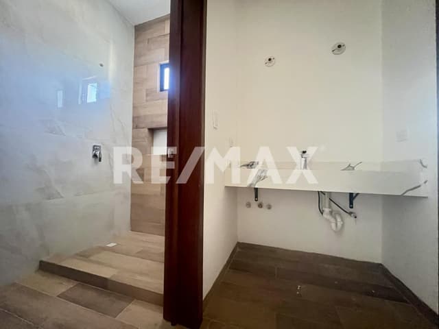 CASA EN VENTA EN LOS VIÑEDOS 