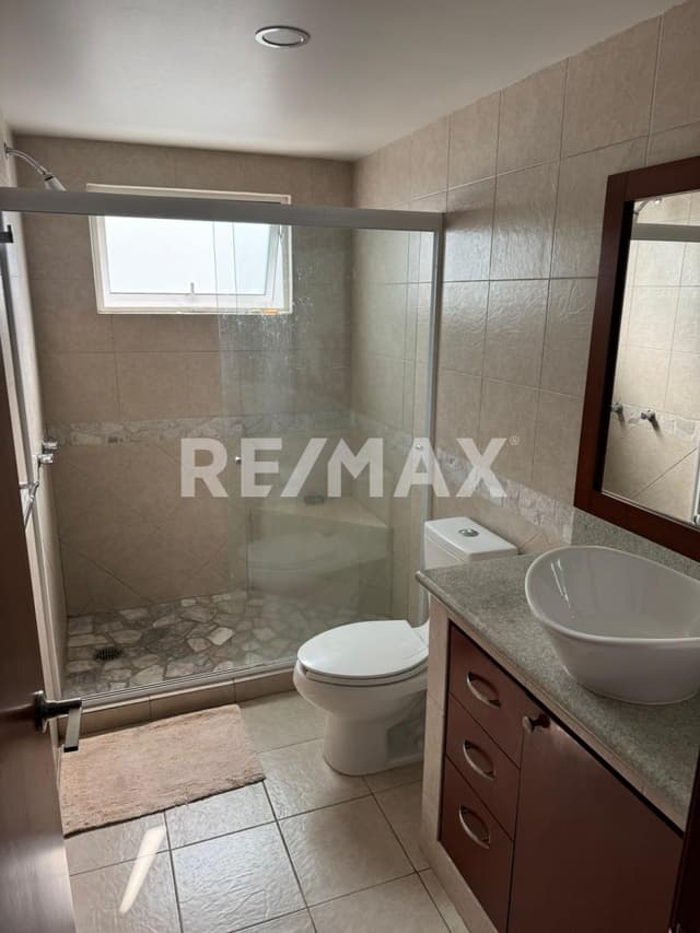 Departamento en Renta en Martín Mendalde Col. del Valle 