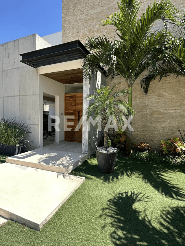 Casa en Venta en Privada Oasis, Yucatán Country Club
