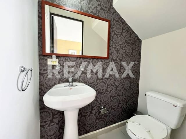 CASA EN VENTA DE 2 RECAMARAS EN FRACC. VIÑAS DEL MAR