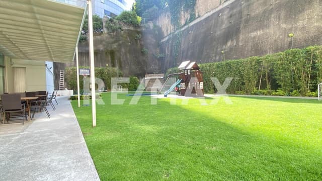 Amplio Departamento en Venta en Hacienda de las Golondrinas • Hacienda de las Palmas • Interlomas 