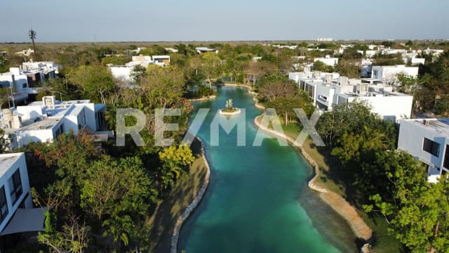 Casa del lago en preventa en Altozano Mérida Yucatán