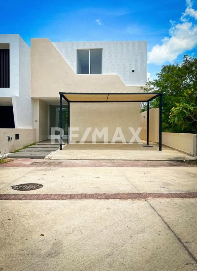 Casa del lago en preventa en Altozano Mérida Yucatán