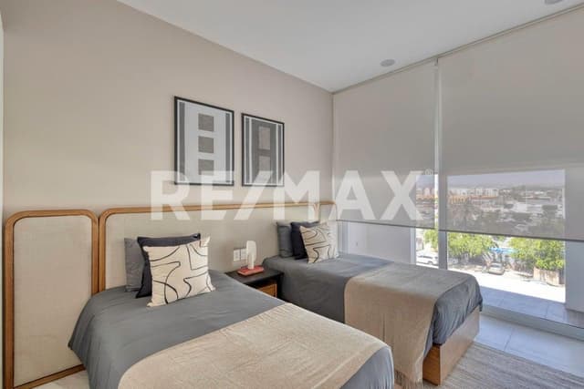 Marea, Cormoran Av. Paseo del Pescador 403