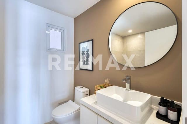 Marea, Cormoran Av. Paseo del Pescador 403