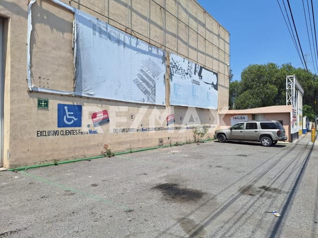 BODEGA COMERCIAL EN RENTA.