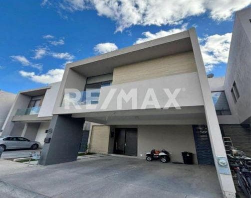CASA EN VENTA EN VENEROS RESIDENCIAL, ATRÁS DEL CONSULADO, $5,300,000