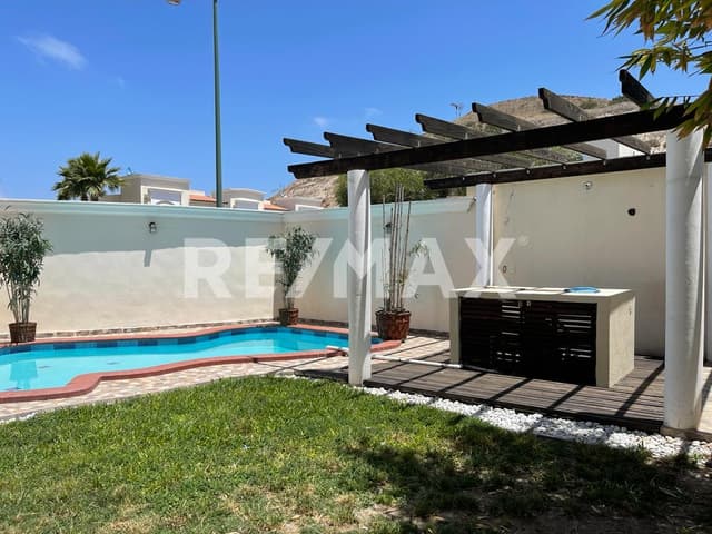Casa en venta con alberca privada 