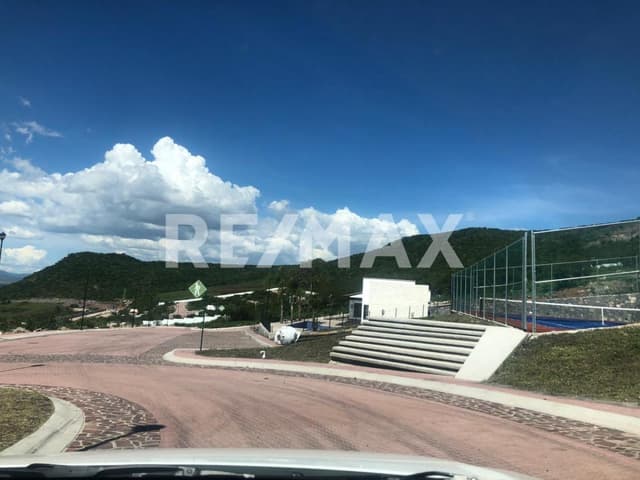 VENTA DE TERRENO EN CIUDAD MADERAS MONTAÑA 