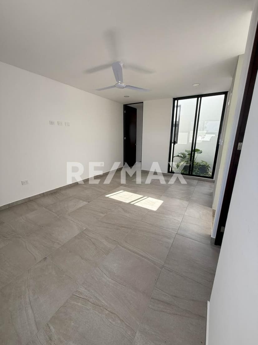 Casa de 3 recámaras en privada Tamora