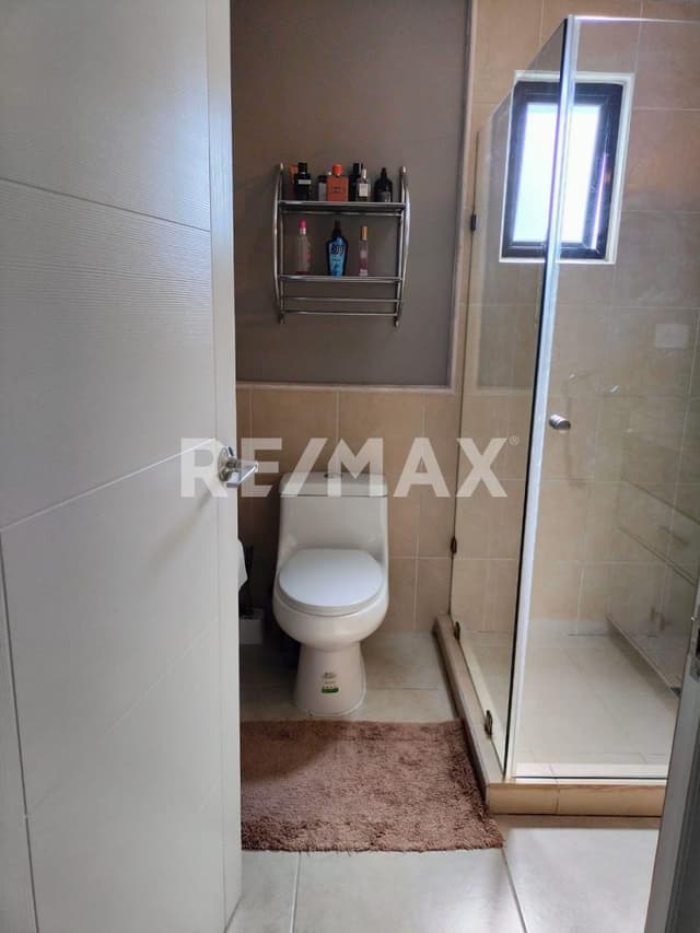 CASA EN VENTA EN ZAKIA 
