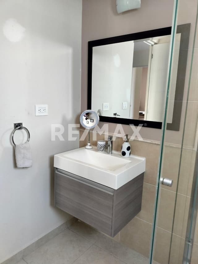 CASA EN VENTA EN ZAKIA 