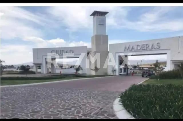 TERRENO EN VENTA CIUDAD MADERAS CORREGIDORA