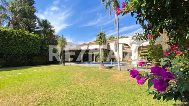Venta de casa en Bello Horizonte, Cuernavaca, Morelos...Clave 5351