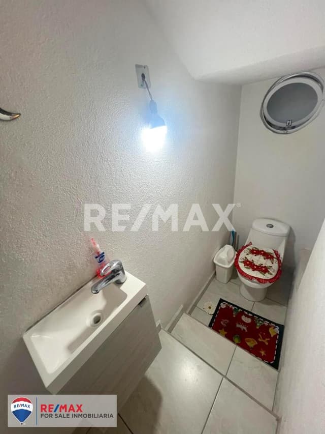 Venta de casa en Villas de Xochitepec, Morelos...Clave 5353