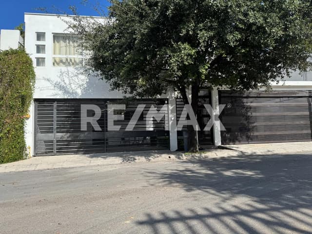 Venta Casa en Monte Dane Valle de Cumbres Garcia Nuevo León 