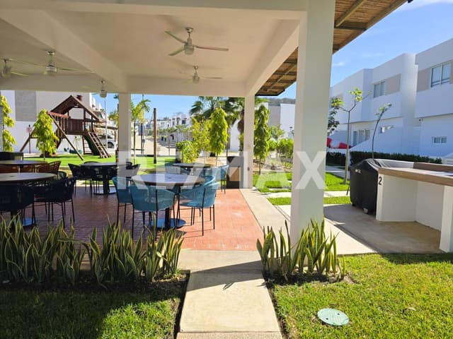 Vivienda de 3 habitaciones en Almarena