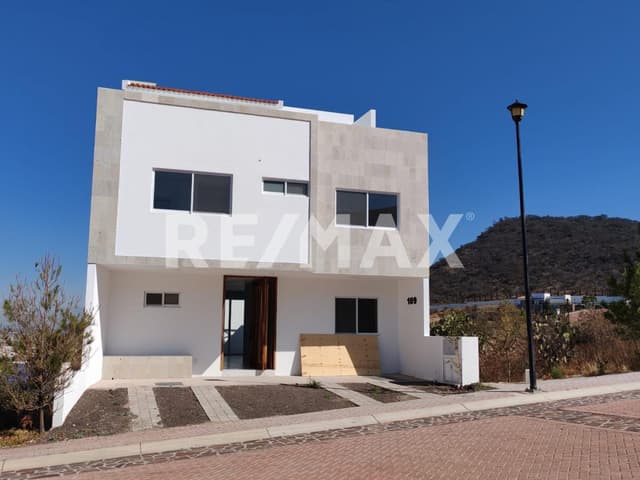 VENTA CASA  CD MADERAS MONTAÑA