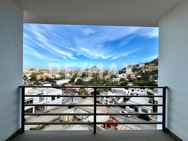 Walking Distance to Cabo Marina, PENTHOUSE LIBERTAD TOWER 404