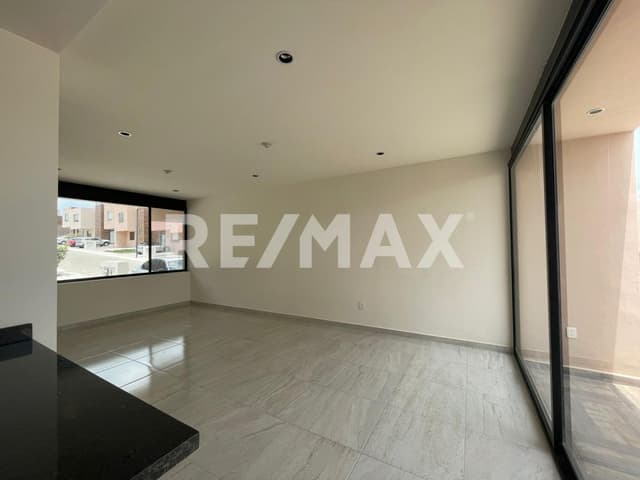 Casa en renta estilo moderno en San Isidro Juriquilla.  