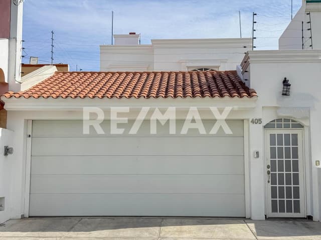 Preciosa casa en venta en Sábalo Cuntry