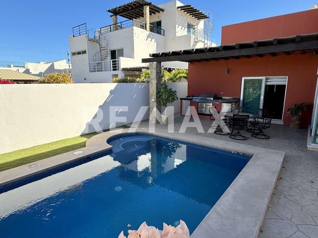 PUERTA AZUL RESIDENCIA 14