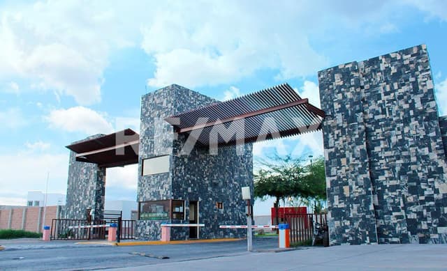 TERRENO EN VENTA EN HACIENDA DEL ROSARIO