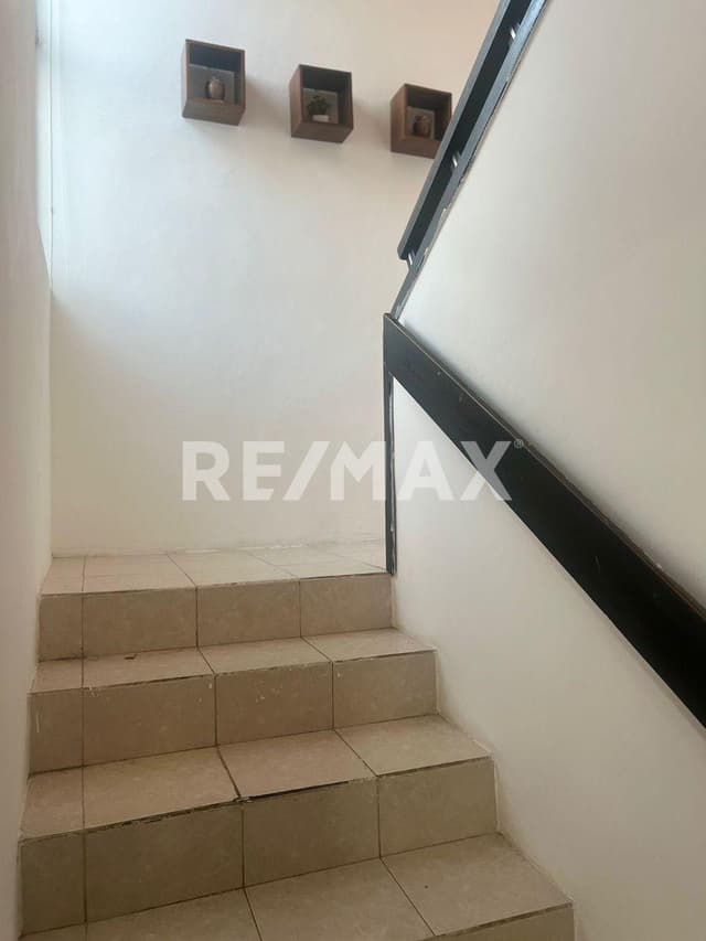 CASA EN VENTA EN MONTEBELLO