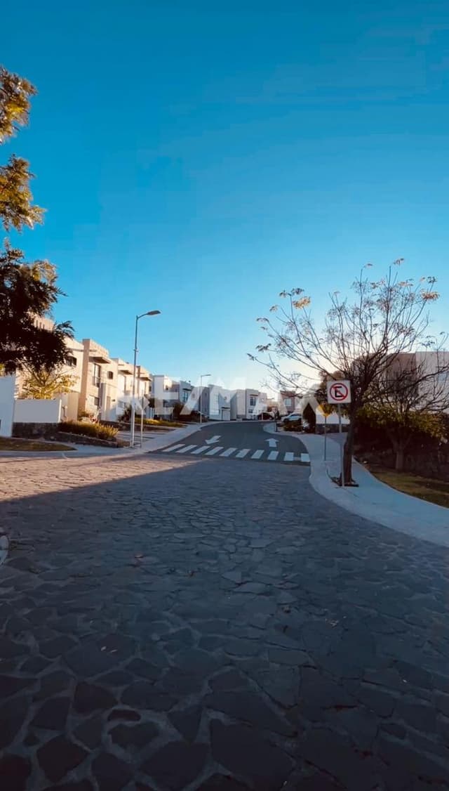 CASA EN VENTA EN ZIBATA, QUERETARO, BIANCO