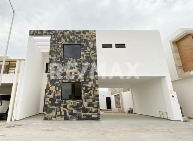 CASA DE VENTA EN VIÑEDOS