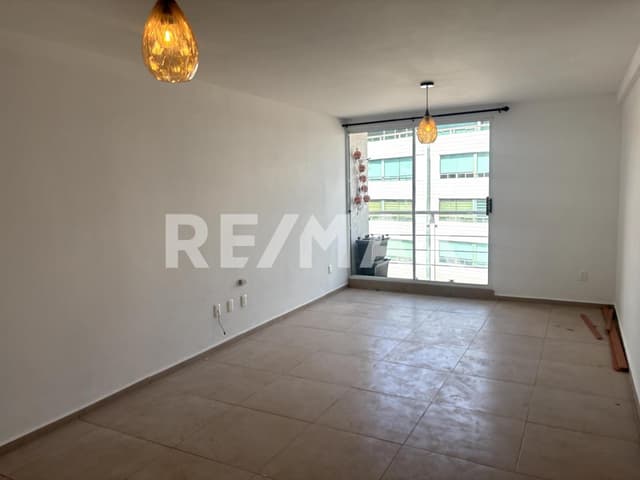 Renta departamento 3er piso en Vista Hermosa II