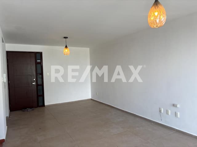 Renta departamento 3er piso en Vista Hermosa II
