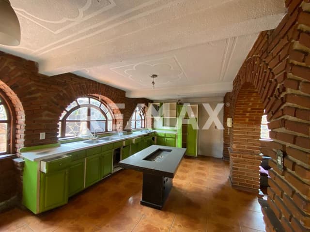 Venta de casa por debajo del avaluo en Cruz del Farol