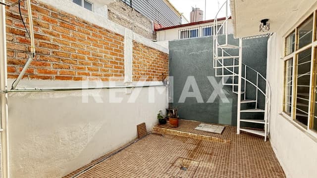 Casa en Renta a un costado del Parque Espejo de los Lirios - Cuautitlán Izcalli 