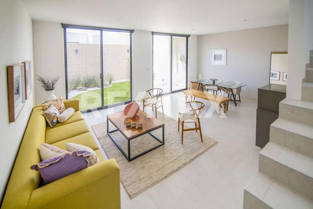 Venta de Casa en Zibata Queretaro