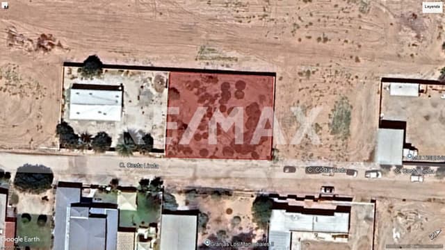 SE VENDE TERRENO EN LOS MANANTIALES