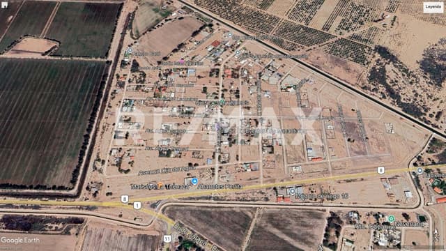 SE VENDE TERRENO EN LOS MANANTIALES