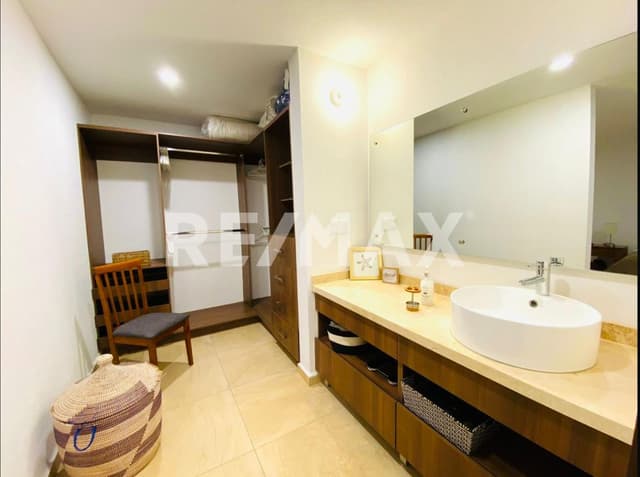 RCR CASA RENTA AMUEBLADA ZAKIA EL MOTIVO