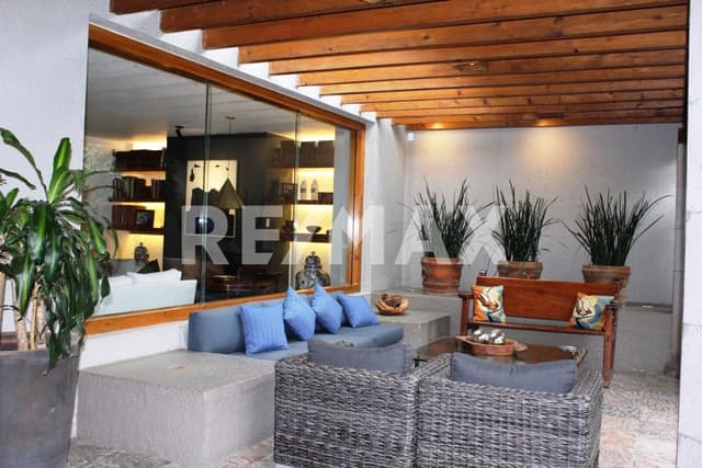 Casa en venta en Tlacopac San Angel CDMX con diseño de autor