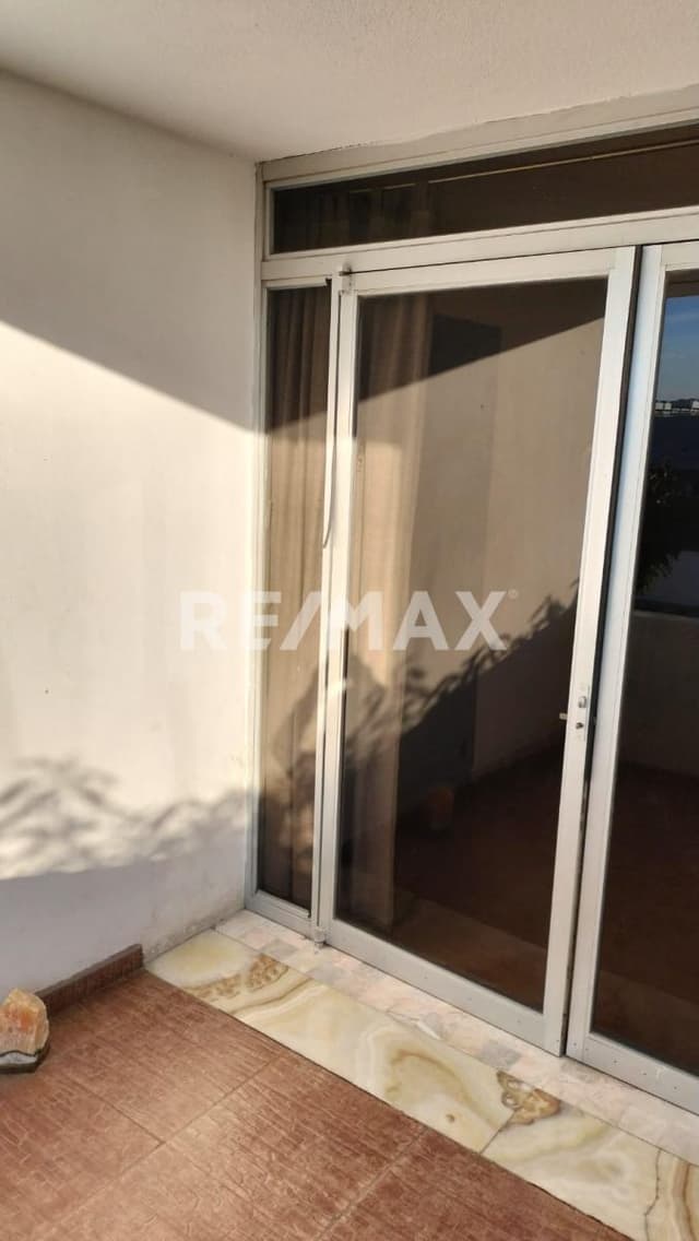 VENTA CASA CON POTENCIAL COLINAS DEL PARQUE QUERETARO