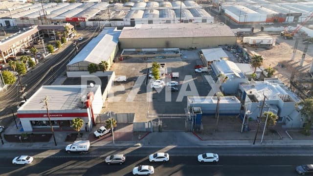 CENTRO CIVICO - TERRENO COMERCIAL EN VENTA - 