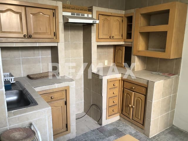 Venta de casa en Jardines de Morelos, Ecatepec