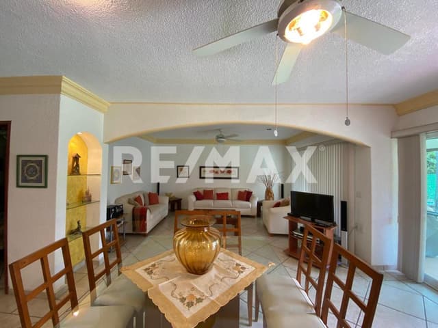 Casa en Venta en Morelos, Fraccionamiento Lomas de Cocoyoc