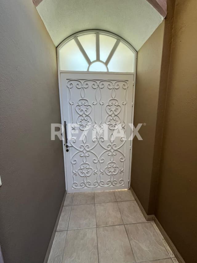 Venta de casa  en Loma Dorada con vista panorámica