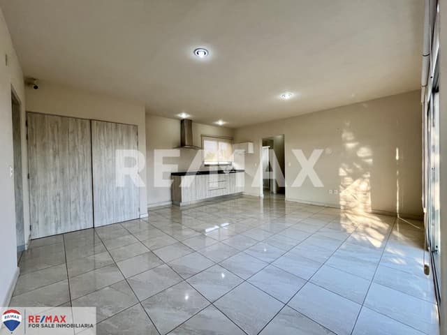 Venta de departamento con elevador, Lomas de Cortés, Cuernavaca, Morelos...Clave 5442